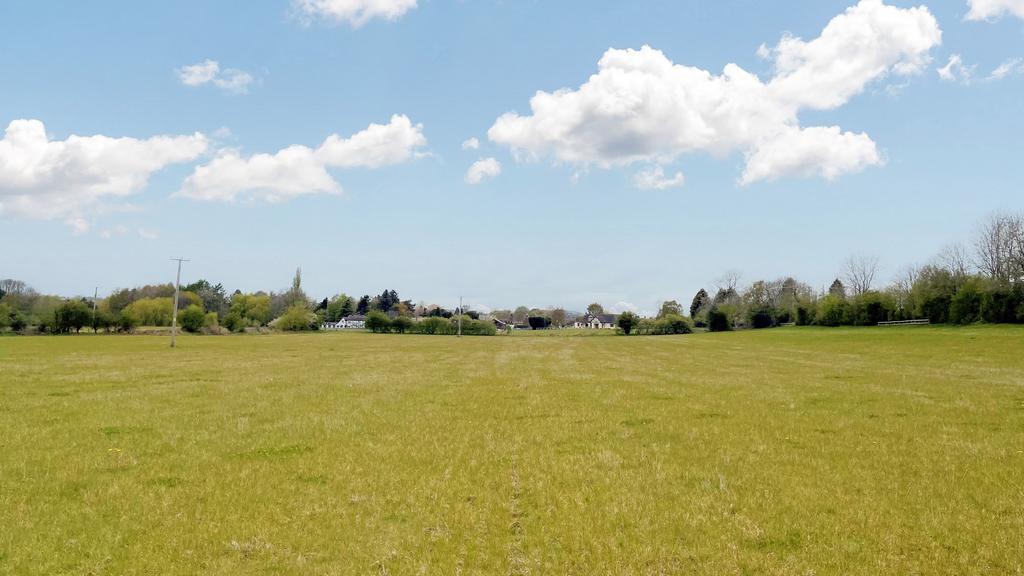 Land for sale between Trysull &amp; Seisdon