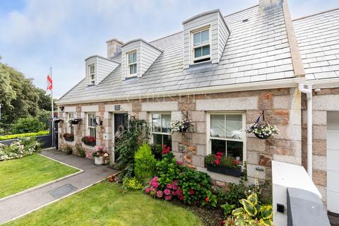3 bedroom end of terrace house for sale - Le Mont De La Hague, St. Peter, Jersey. JE3 7DE