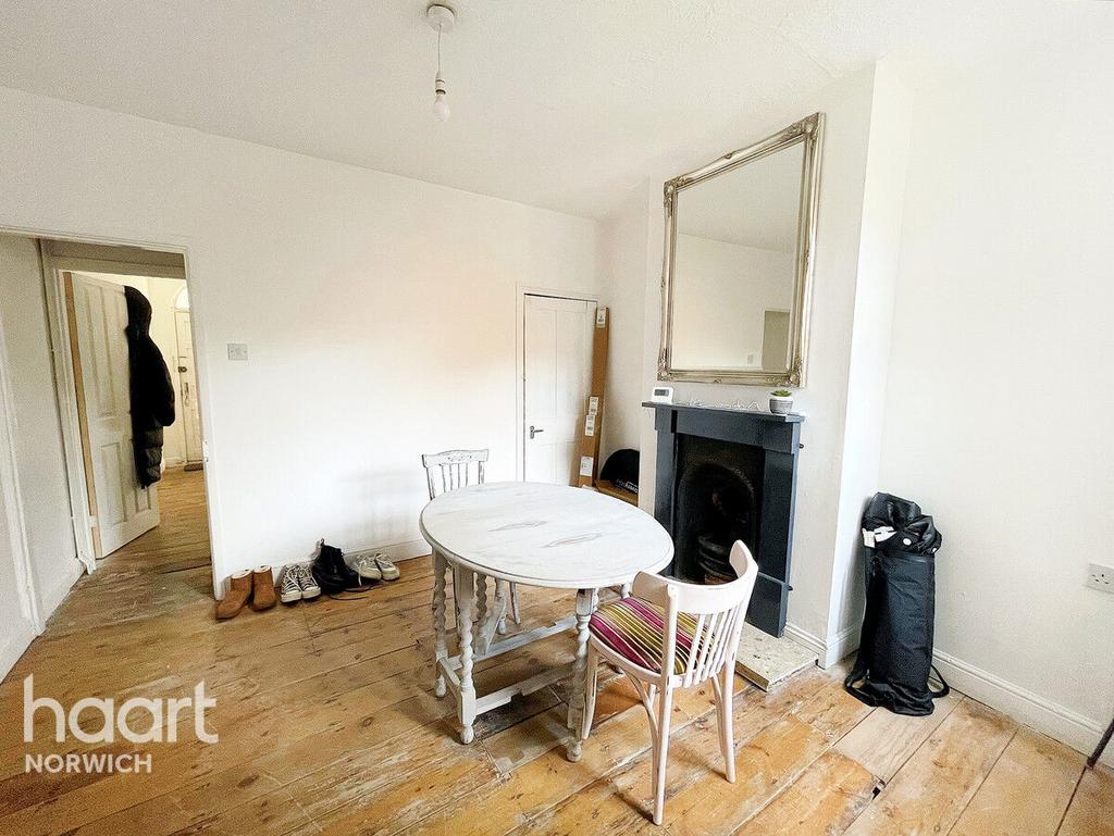 Bull Close Road, Norwich 2 bed terraced house for sale £210,000
