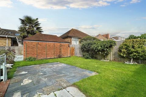 3 bedroom detached bungalow for sale, Peverells Wood