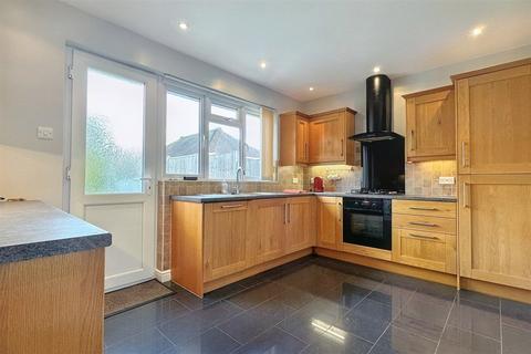 3 bedroom detached bungalow for sale, Peverells Wood