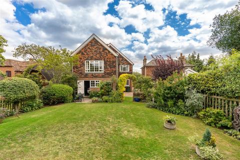 5 bedroom detached house for sale, Wealden, Harville Road, Wye