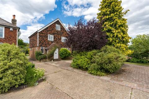 5 bedroom detached house for sale, Wealden, Harville Road, Wye