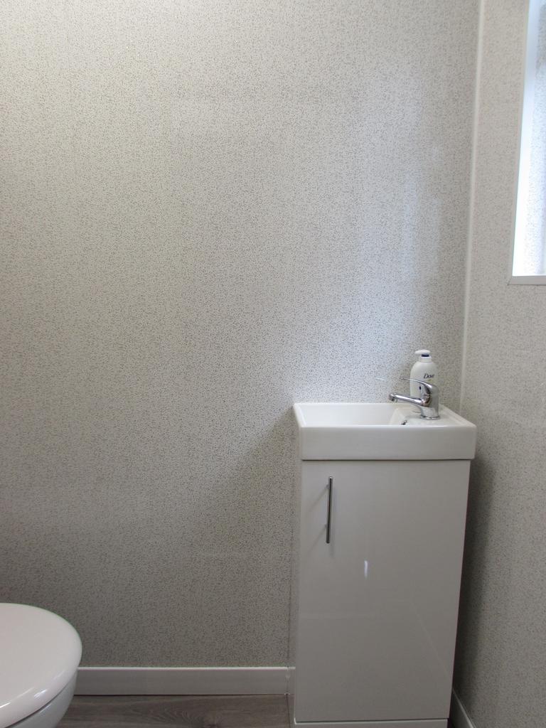 Photograph 14