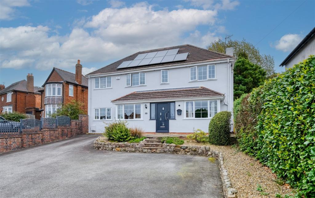 Birmingham Road, Marlbrook, Bromsgrove, B61 0HS 5 bed detached house