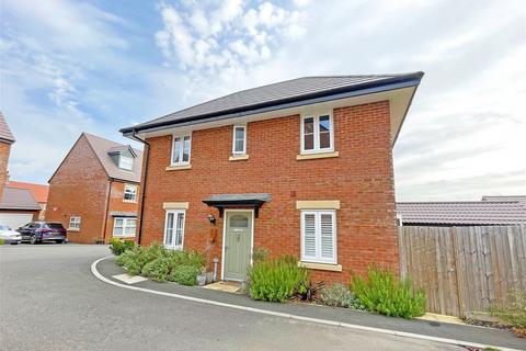 4 bedroom detached house for sale - The Furrow, Market Harborough, Leicestershire, LE16 9FT