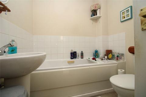 53 Farriers Close, Swindon, SN1 2QX