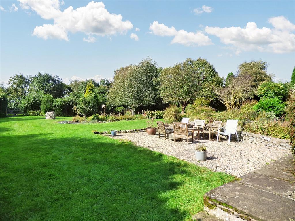 Carperby, Leyburn, North Yorkshire, DL8 5 bed detached house for sale