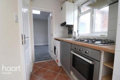 1 bedroom flat to rent, Elgar Avenue, London