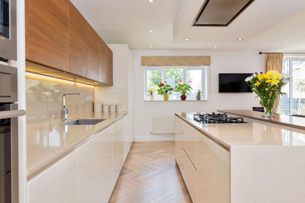 Kitchen/Breakfast Room
