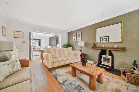 Callings Oak End Way, Woodham, Addlestone, KT15 3DU