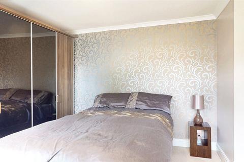 29 Methersgate, Basildon, SS14 2LS
