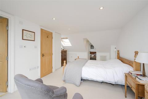 143 Kings Road, Kingston Upon Thames, KT2 5JE