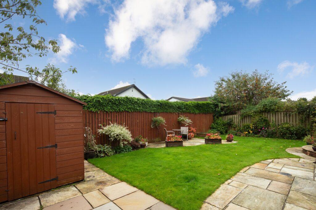 Broomfield Avenue, Newton Mearns 3 bed detached villa for sale £395,000