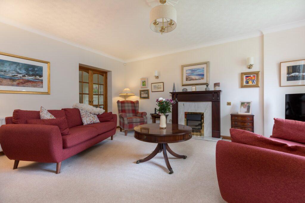 Broomfield Avenue, Newton Mearns 3 bed detached villa for sale £395,000