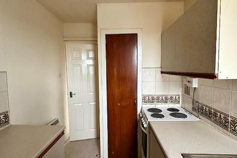 2 bedroom flat to rent, North Methven Street, Perth, Perthshire, PH1