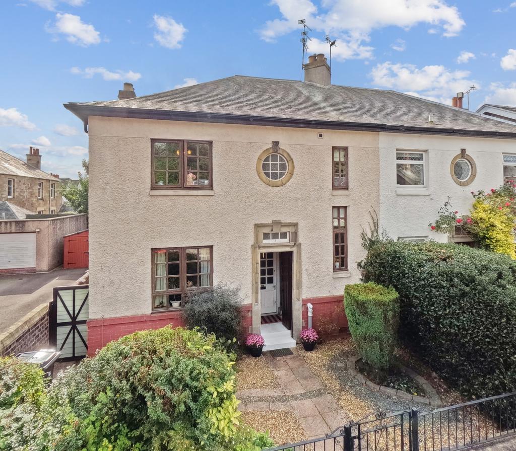Lennox Avenue, St Ninians, Stirling, Stirling, FK7 9AG 5 bed semi