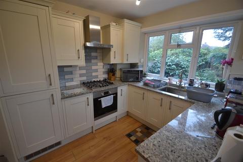 11 Swan Close, Feltham, TW13 6PA