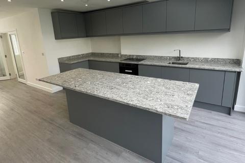 3 bedroom terraced house for sale, Epping Way, London, E4