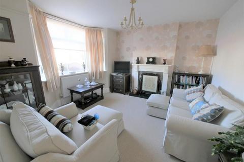 732 Foxhall Road, Ipswich, IP4 5TE
