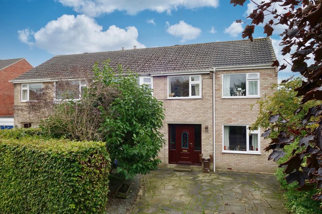 Kilnwick Garth, Pocklington 4 bed semidetached house for sale £290,000