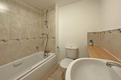 30 Culm Grove, Exeter, EX2 7QX