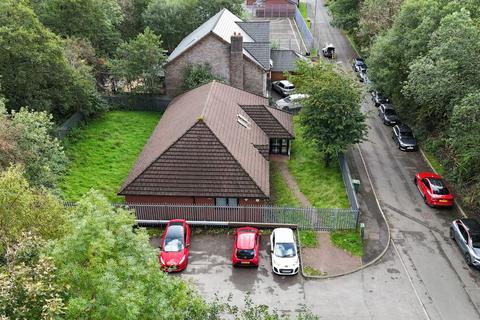 5 bedroom bungalow for sale, Deri, Bargoed CF81