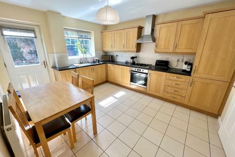 15 Edwardian Close, Shirley, Solihull, B90 3SP