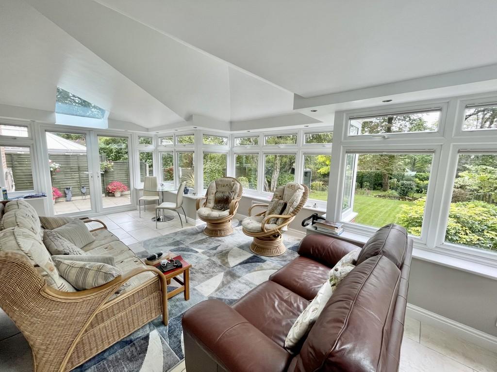 Cotton Close, Broadstone 4 bed detached house for sale £695,000