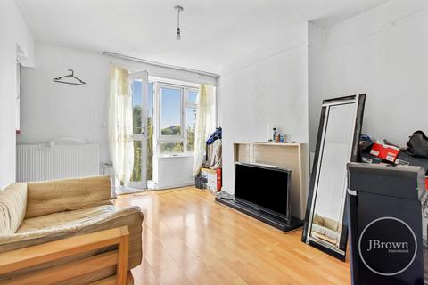 Studio for sale, Salk House, Green Lanes, London, N42ET