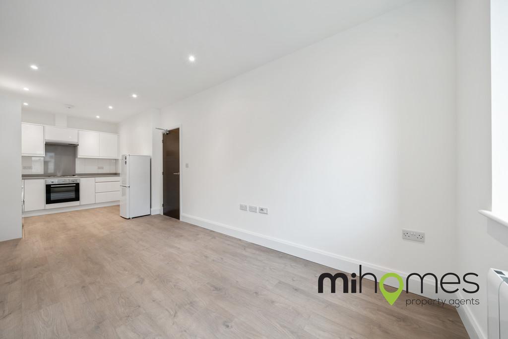 Key Point, Potters Bar, EN6 1 bed apartment £1,300 pcm (£300 pw)