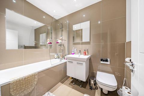 Flat 9, 1b Cricket Green, Mitcham, CR4 4LB