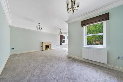 Apartment 2, 1 Bentcliffe Grove, Leeds, LS17 6QQ