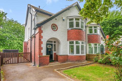 81 The Turnways, Leeds, LS6 3DT