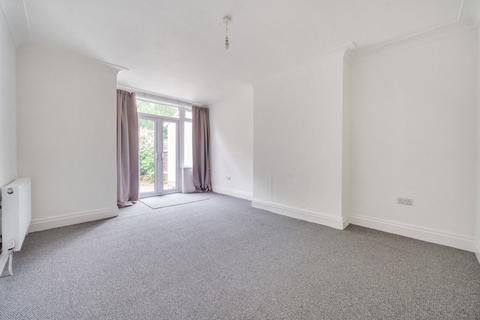 81 The Turnways, Leeds, LS6 3DT