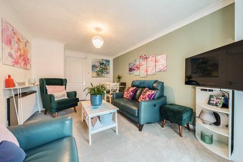 1 bedroom flat for sale - Park Crescent, Roundhay, Leeds, LS8
