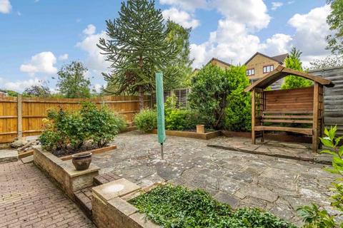 21 Lyminge Close, Sidcup, DA14 6RE
