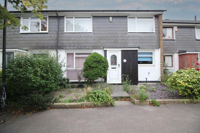 Ditchling Hill, Crawley 3 bed terraced house to rent £1,650 pcm (£381 pw)