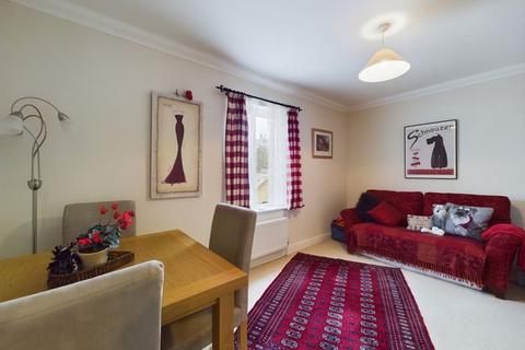 19 Coldstream Road, Caterham, CR3 5ZA