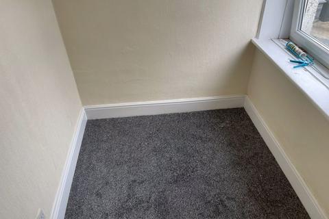 1 bedroom flat to rent - Whitegate Road, Huddersfield