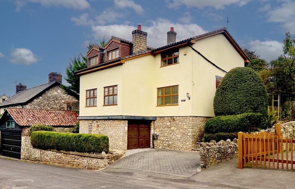 Sutton Hill Road, Sutton 4 bed detached house for sale £725,000