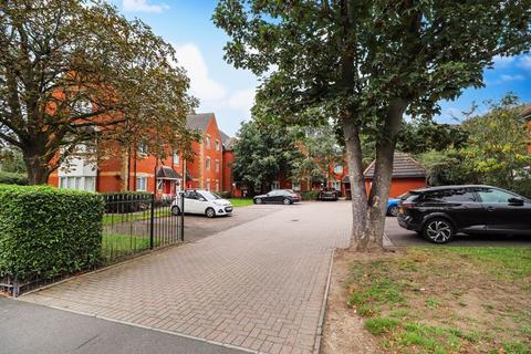 7 Campion Close, Rush Green, Romford, RM7 0WX