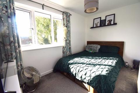 2 bedroom terraced house to rent, Spawell Close, Warrington