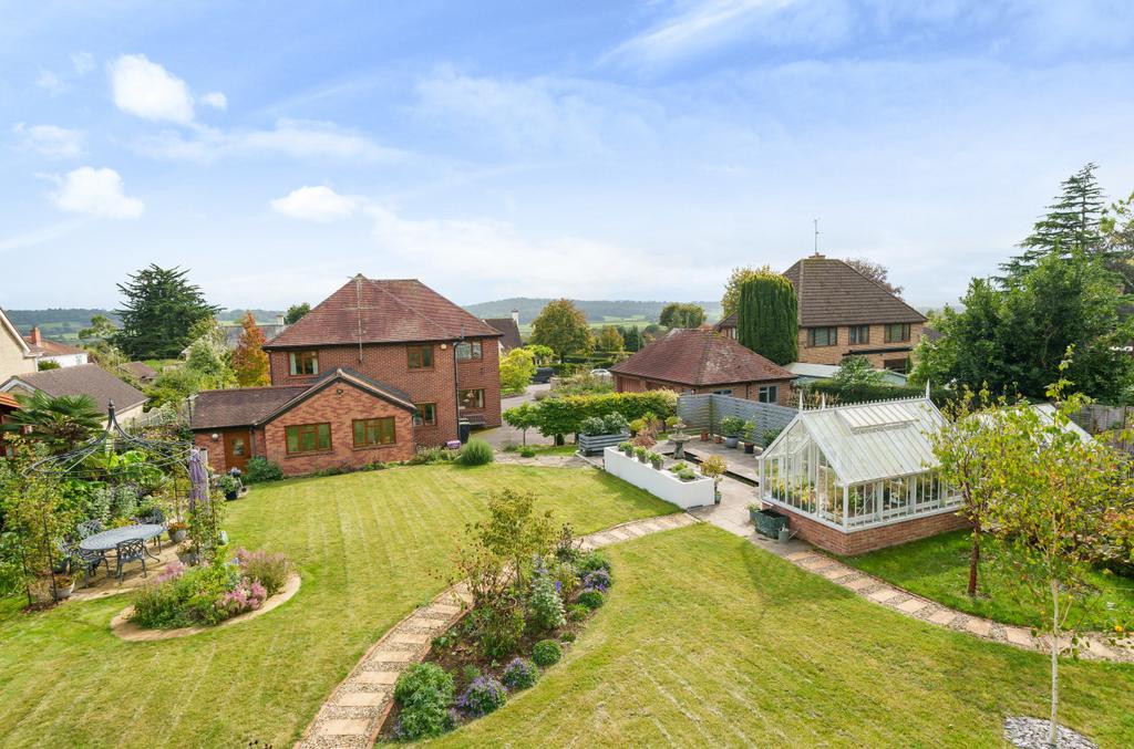 Bradford Road, Sherborne, DT9 4 bed detached house £995,000
