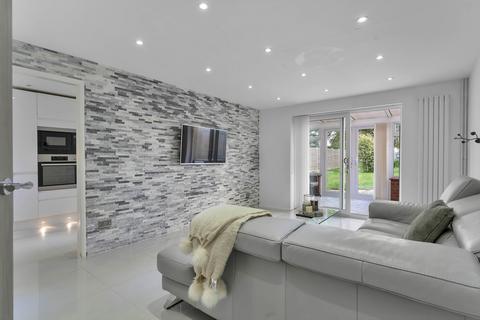 142 Arundel Road, Walton, Peterborough, PE4 6JQ