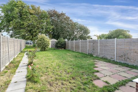 142 Arundel Road, Walton, Peterborough, PE4 6JQ