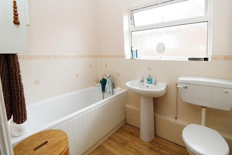 54 Castle Drive, Northborough, Peterborough, PE6 9DL