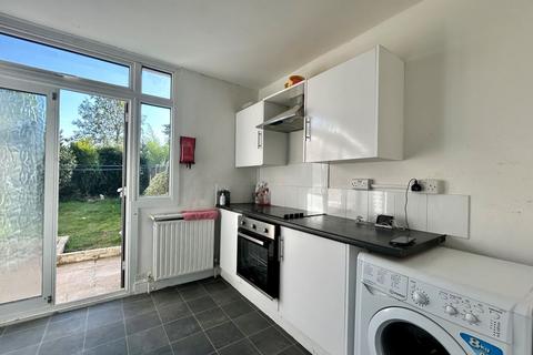 152 Howard Avenue, Bexley, DA5 3AX