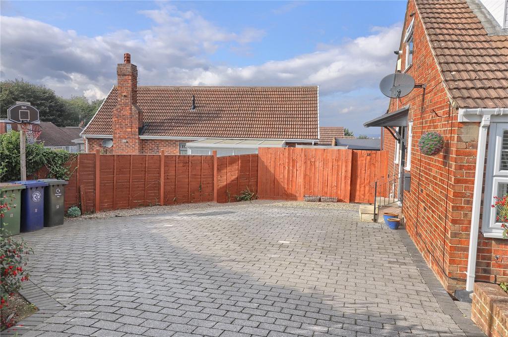 Spring Garden Lane, Ormesby 3 bed bungalow £210,000