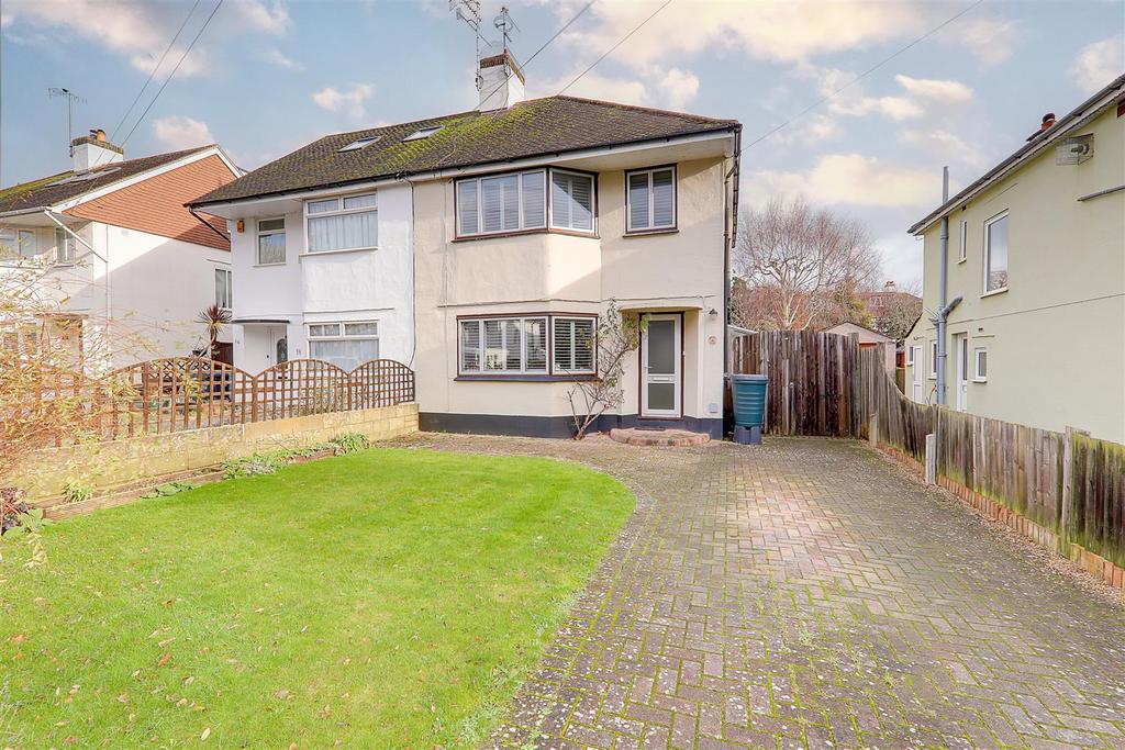 Beeches Avenue, Worthing 3 bed semidetached house for sale £425,000